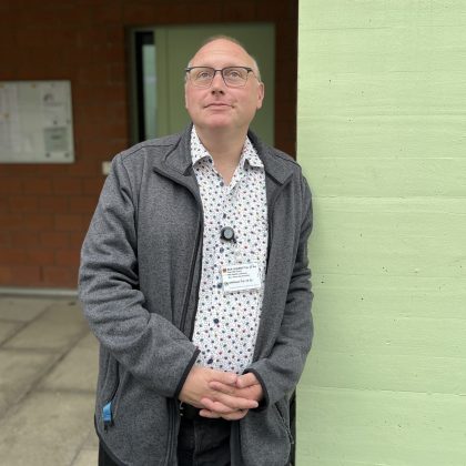 Porträt von Volker Schmitt, Palliativseelsorger.